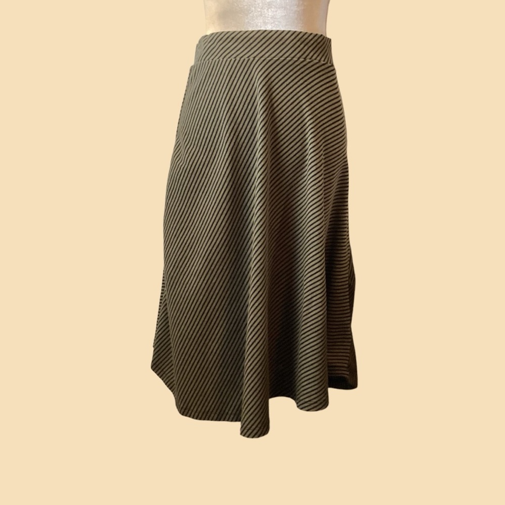 Cirana Green & Black Striped Skirt Size Large